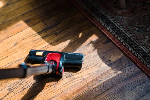 Dyson tilbud Black Friday 2026: sådan sparer du på støvsuger og hårstyling